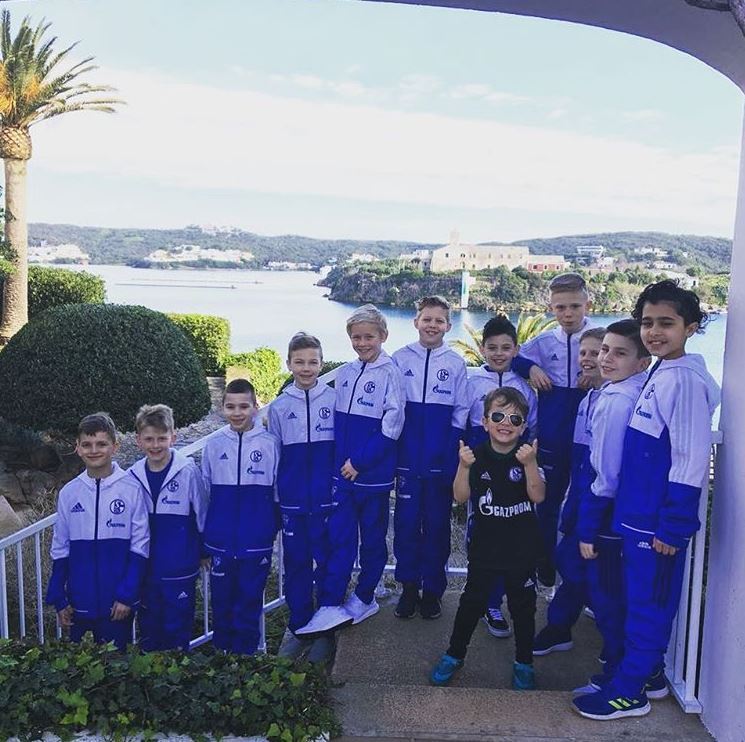 关于汉堡青训学院培养未来之星取得成果的信息